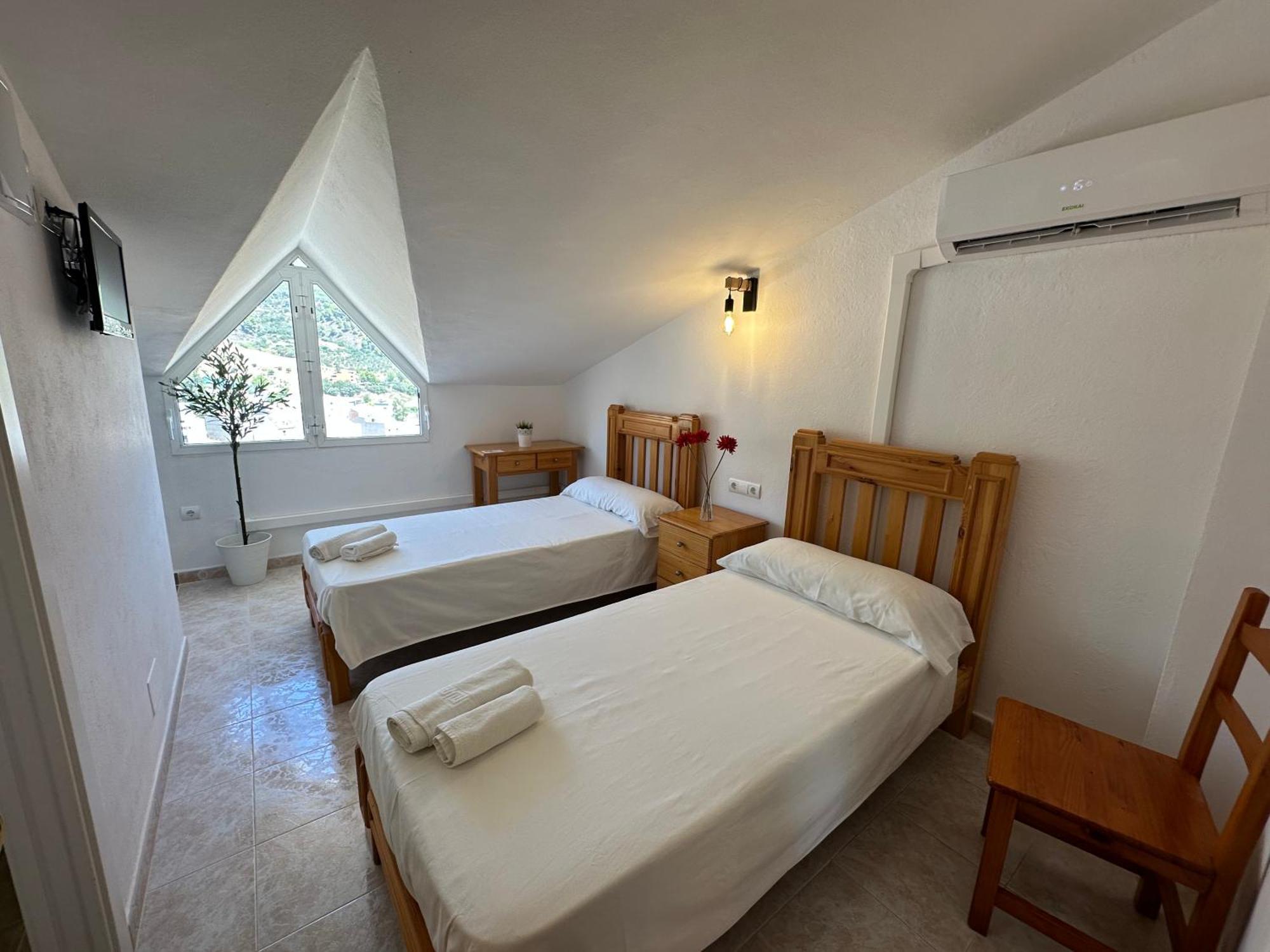 Hostal Sango Sierra De Las Nieves Алосайна Экстерьер фото