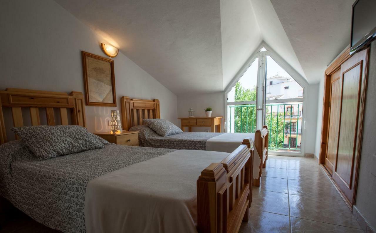 Hostal Sango Sierra De Las Nieves Алосайна Экстерьер фото